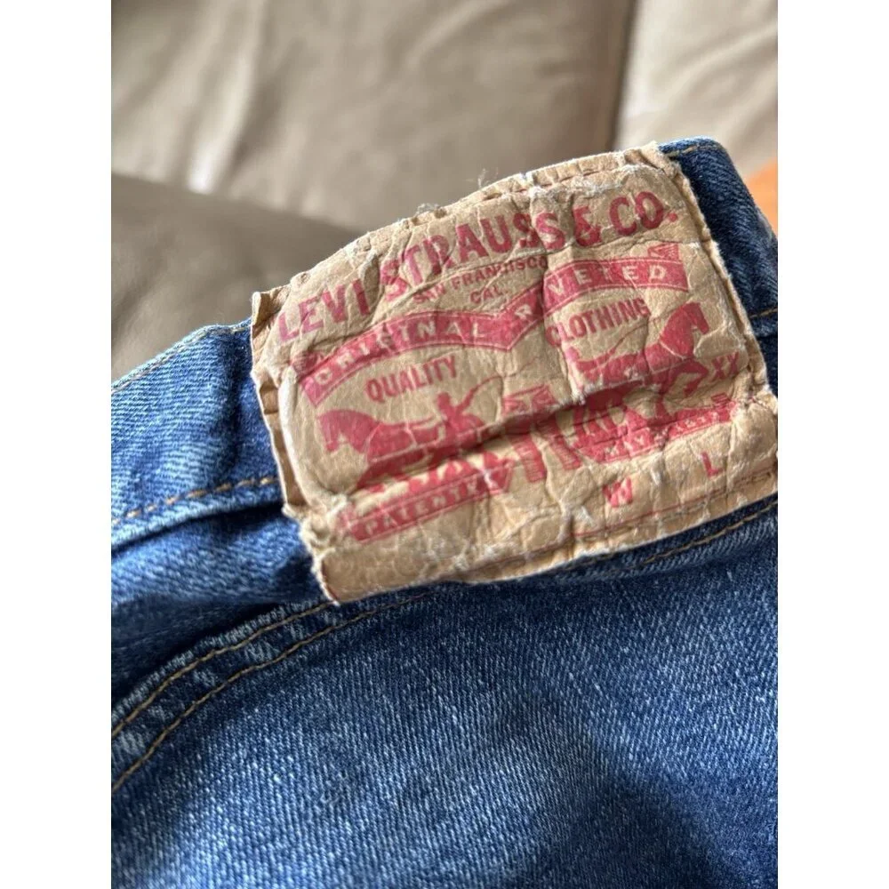 Levi's 501 Men Pants 33X32 Denim Original‎ Fit Straight Button Fly (waist 32)